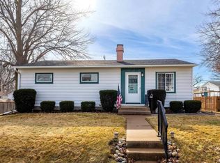 1851 Bellevue Ave, Bettendorf, IA 52722