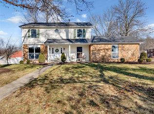 801 Red Bay Ct, Ballwin, MO 63021