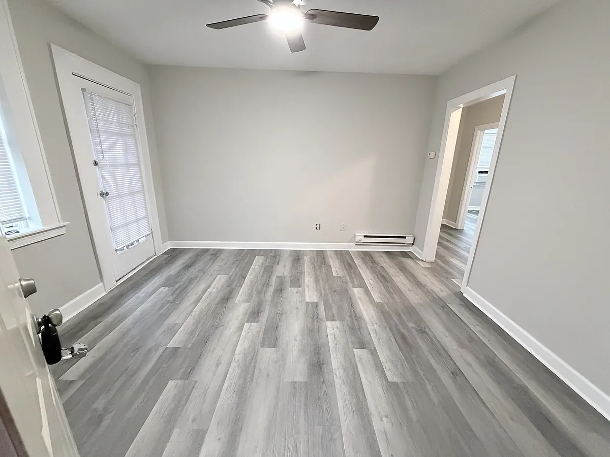 Building Photo - 2111 Bellevue Ave #1