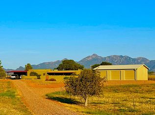 102 Papago Springs Rd, Elgin, AZ 85611