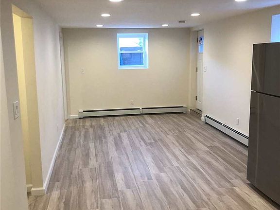 3rd image of 249 East Broadway