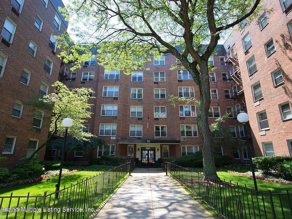 1st image of 50 Fort Pl APT B4a