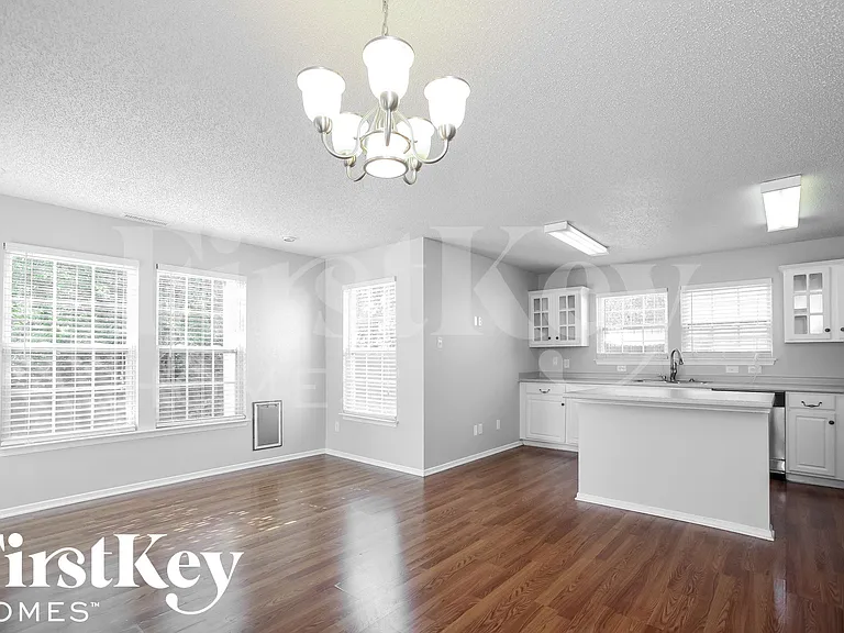 10851 Zimmerman Ln — Photo 6