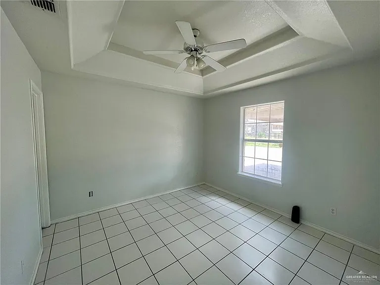 2302 Kimberly Ln — Photo 8