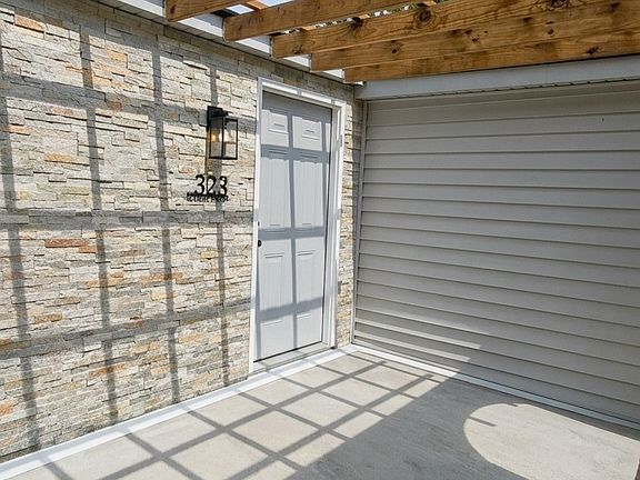 5th image of 321 Academy St #323