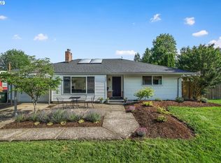 209 E 5th St, Newberg, OR 97132