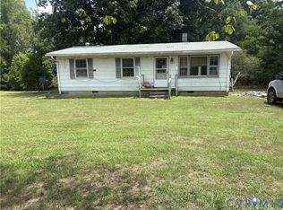 1310 Redd Shop Rd, Farmville, VA 23901