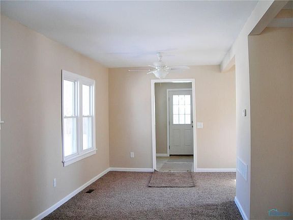 3rd image of 2111 Sheffield Pl