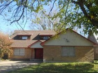 2320 N Prairie Creek Rd, Dallas, TX 75227