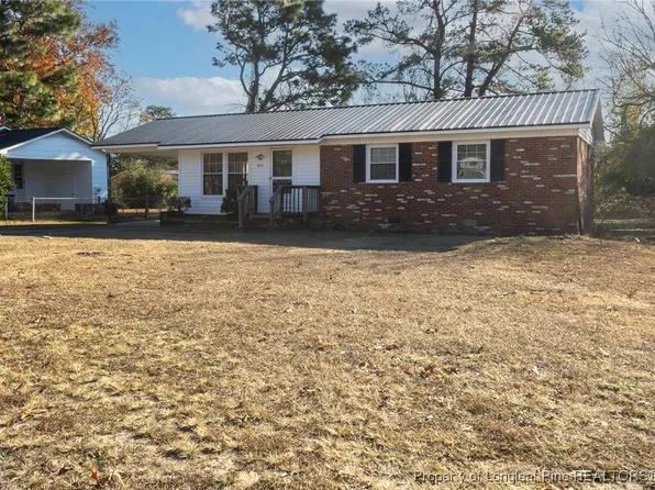 873 Kaywood Dr, Fayetteville, NC 28311