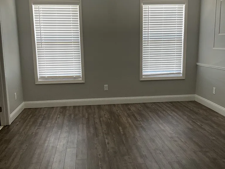 217 Kendall Dr — Photo 4