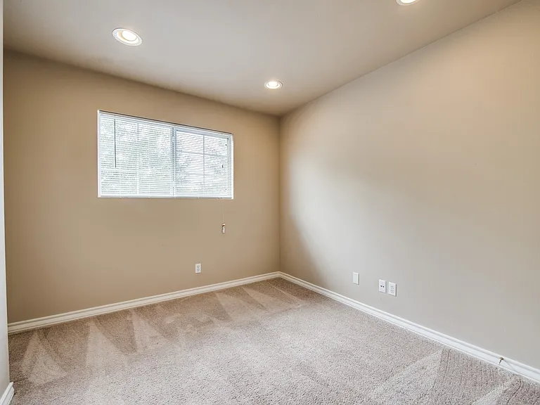 7826 Kingsbury Way — Photo 14
