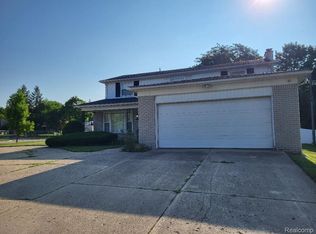 27870 Devonshire St, Southfield, MI 48076