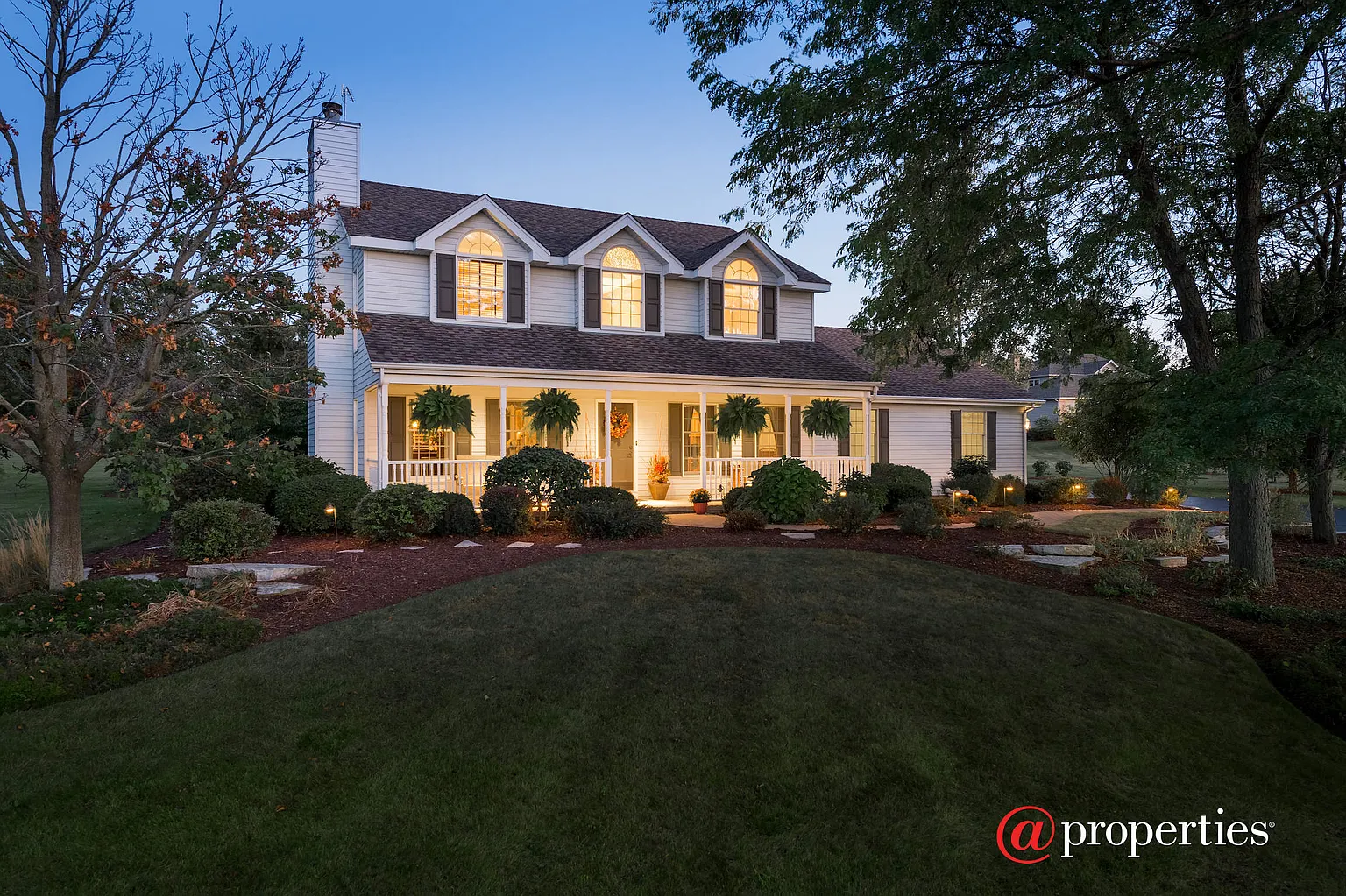 19N125 Hillcrest Dr photo 1