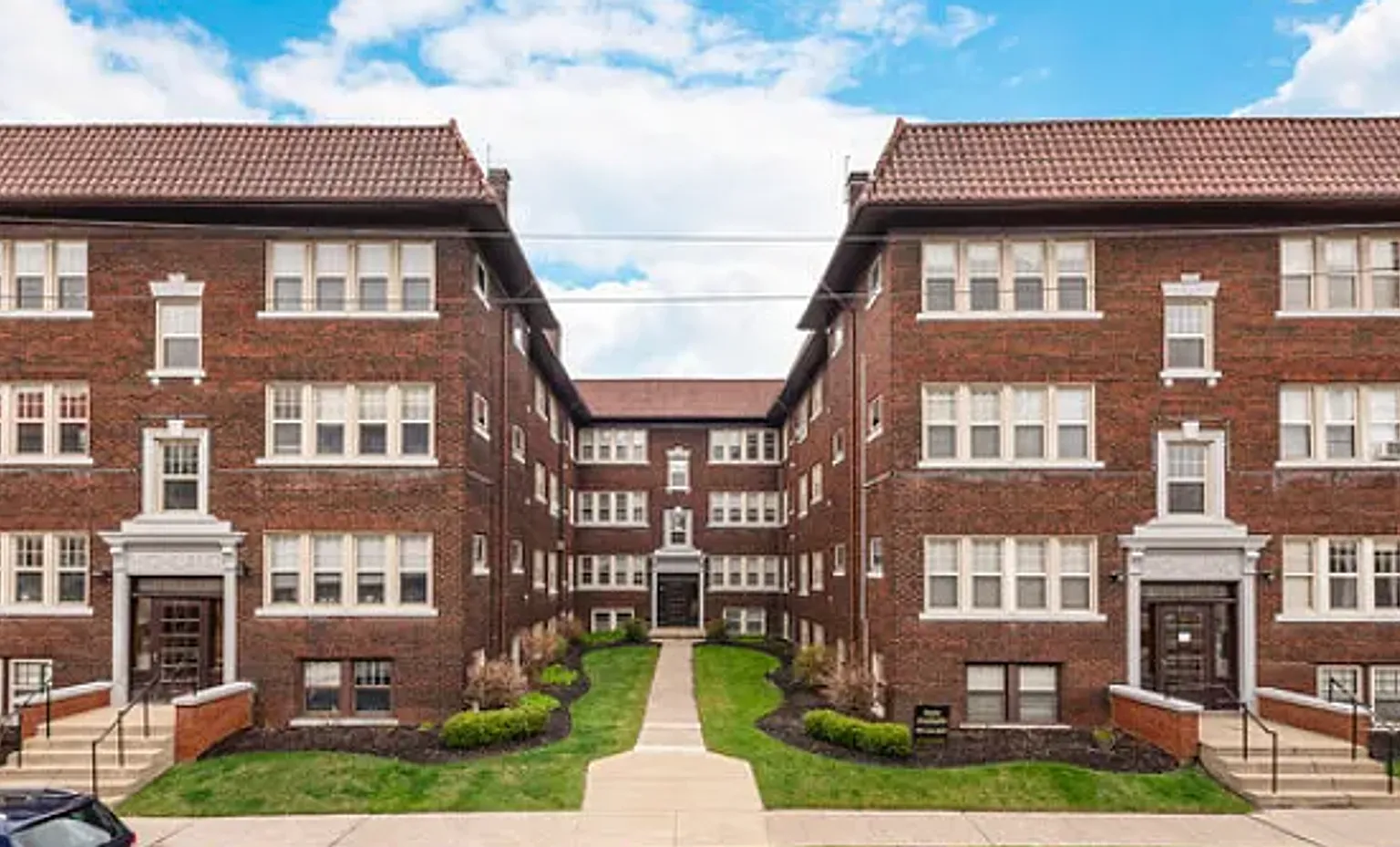 Highland Apartments — Photo 1