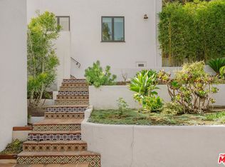 6216 Primrose Ave, Los Angeles, CA 90068