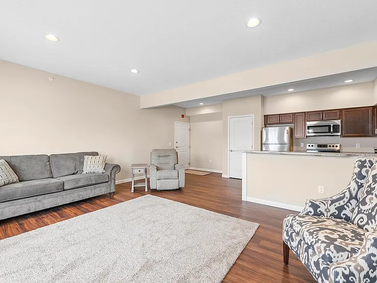 558 Colony Park Dr #301 — Photo 4