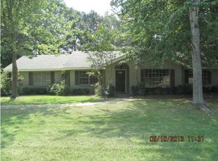 1415 Westbrook Rd, Jackson, MS 39211