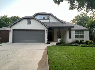 3008 Edgehill Rd, Fort Worth, TX 76116