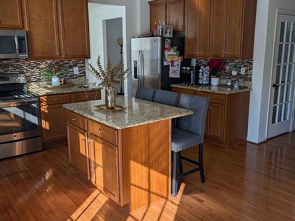 3rd image of 13944 Seneca Ridge Dr