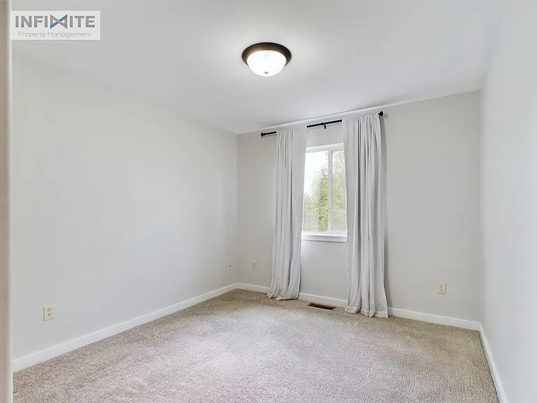 3308 W Babcock St #C — Photo 19