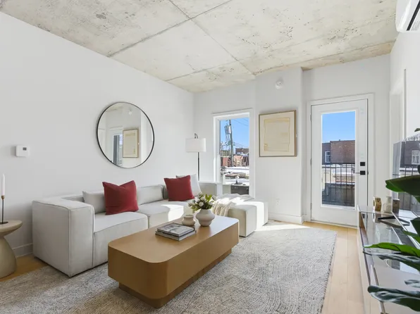 795 Avenue Querbes #206, Montreal, QC H2V 3X3