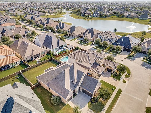 3rd image of 2817 Links Colony