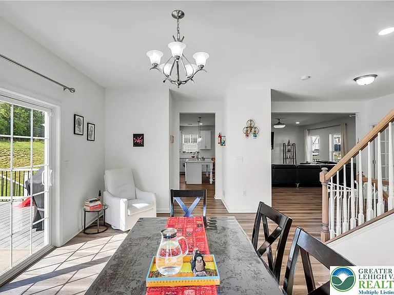 5044 Bellflower Dr — Photo 34