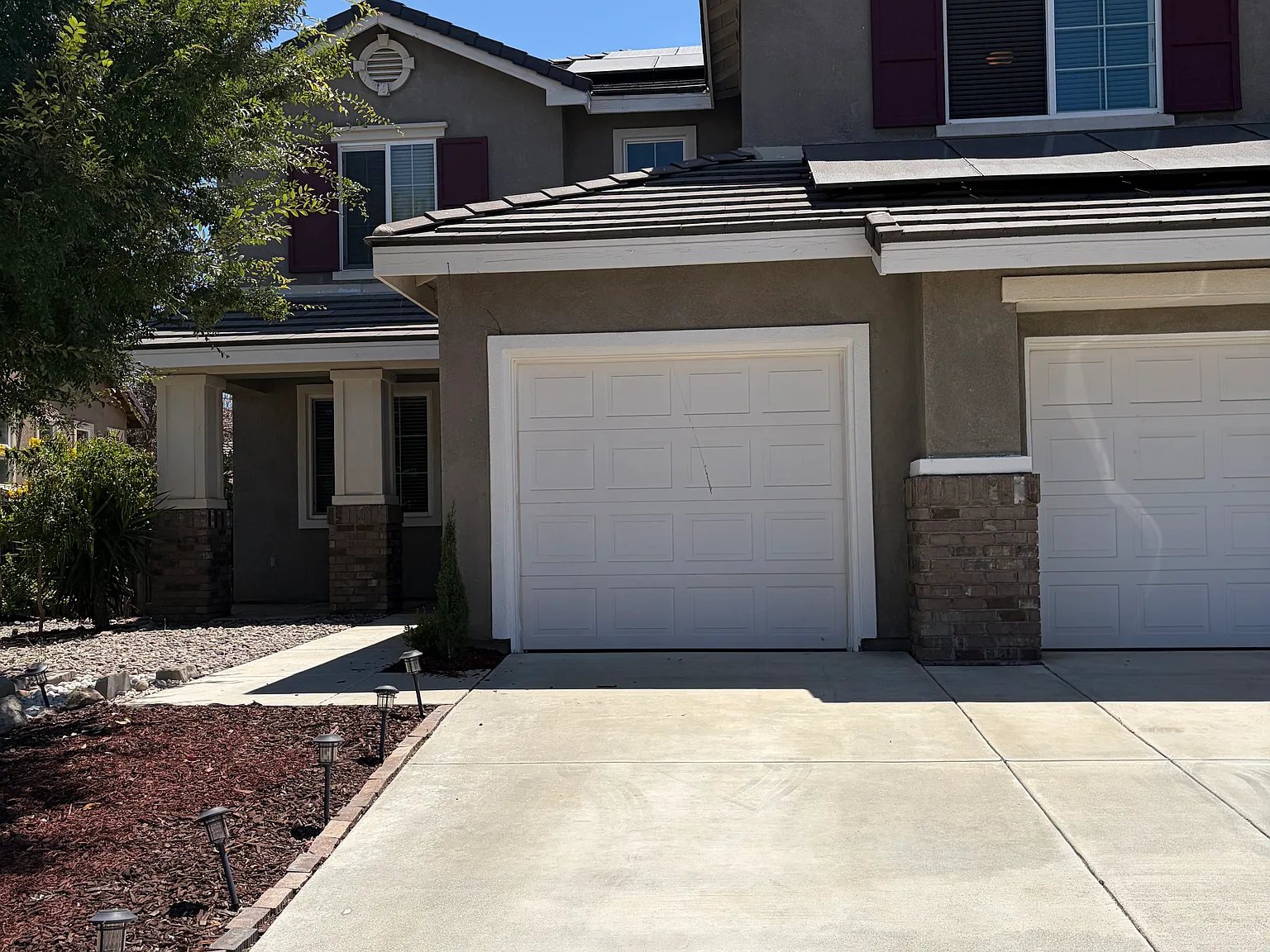 4 bed, 2892 sqft, $3,950 — Photo 1