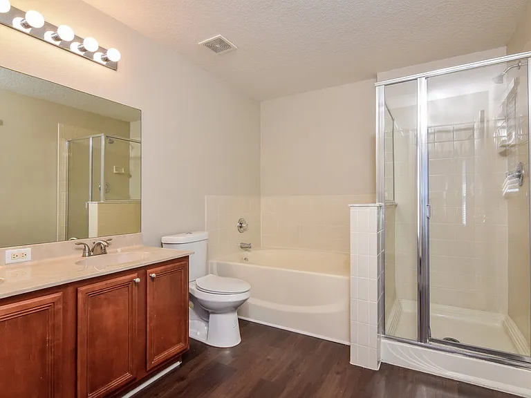 11813 Mango Groves Blvd — Photo 11