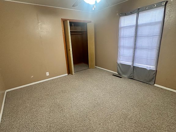 3rd image of 251 W Shepard St #2