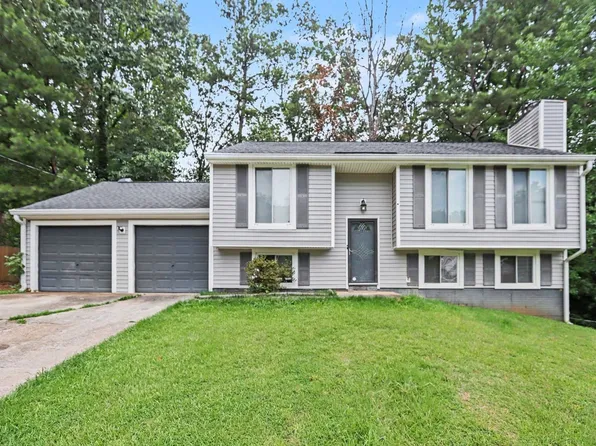 1380 Muirfield Dr, Stone Mountain, GA 30088