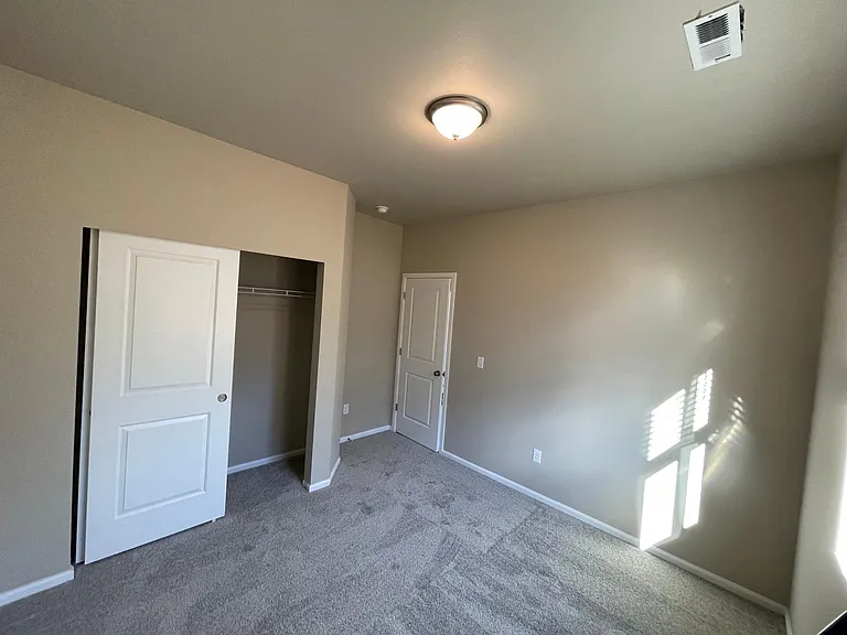 13510 327th Ct SE — Photo 10