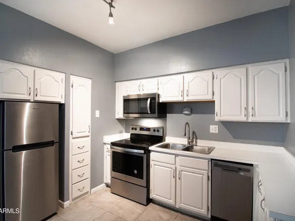 357 E Thomas Rd Unit A212, Phoenix, AZ 85012