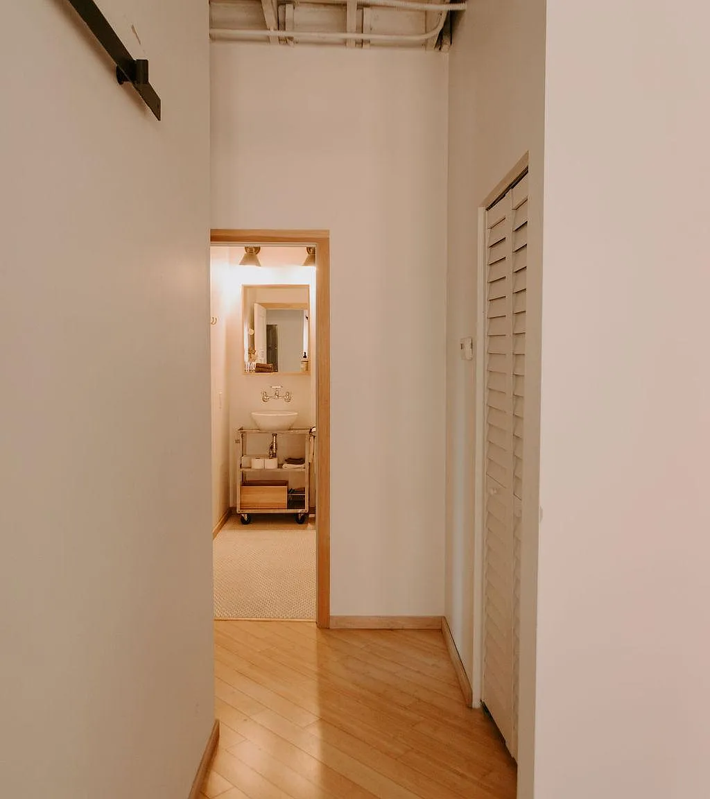 2 bed, 975 sqft, $2,200 — Photo 4