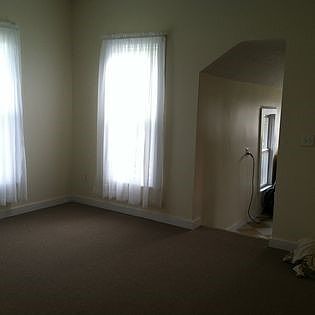 2nd image of 372 Diven Ave