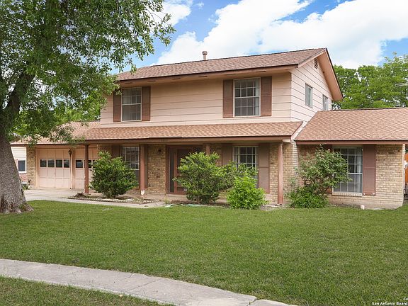 2nd image of 8807 Angel Valley