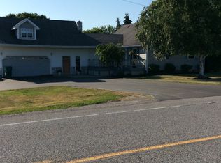 8009 Bank Street Rd, Batavia, NY 14020