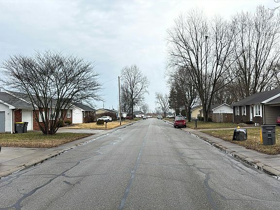 4th image of 718 Polley Dr