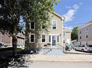 20 Wood St, Warren, RI 02885