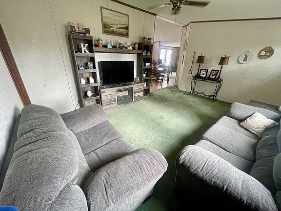 5th image of 988 Womack Rd