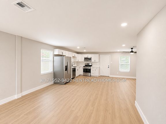 2nd image of 8314 Hamlet St