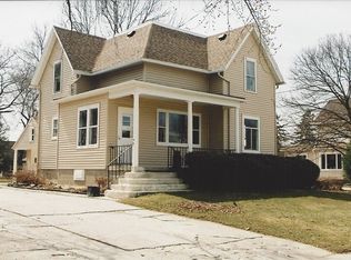 526 Western Ave, Random Lake, WI 53075