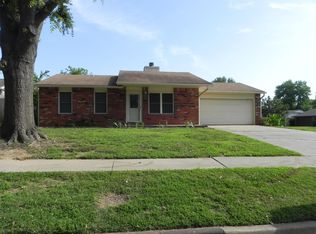 414 E Waco Pl, Broken Arrow, OK 74011