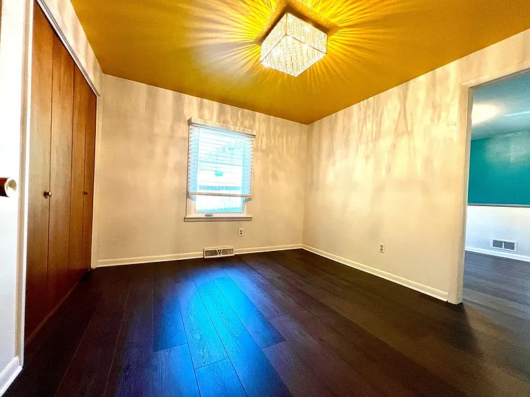 2449 Otis St — Photo 47