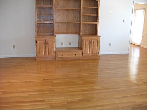 2nd image of 110 Katie Ln