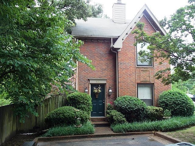 1st image of 1052 Park Court Dr