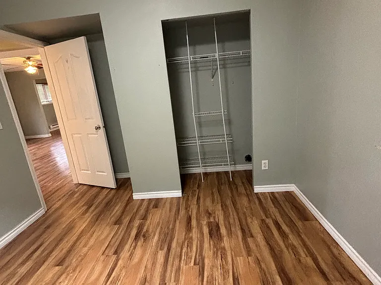2827 Blackham Dr — Photo 10