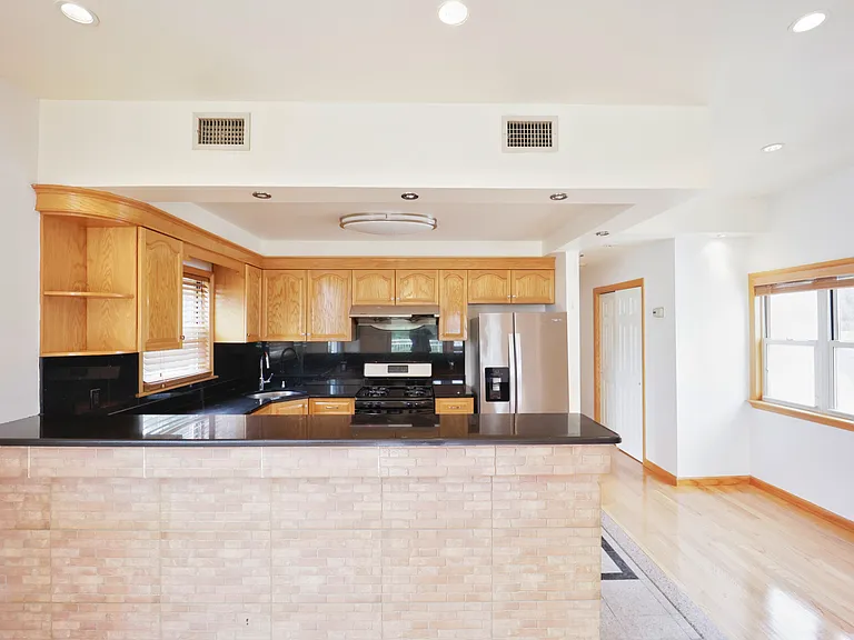 34 Fingerboard Rd #2 — Photo 12