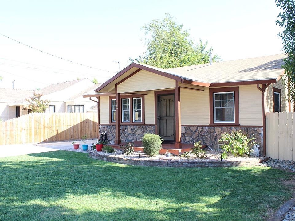 1st image of 978 Sonoma Ave